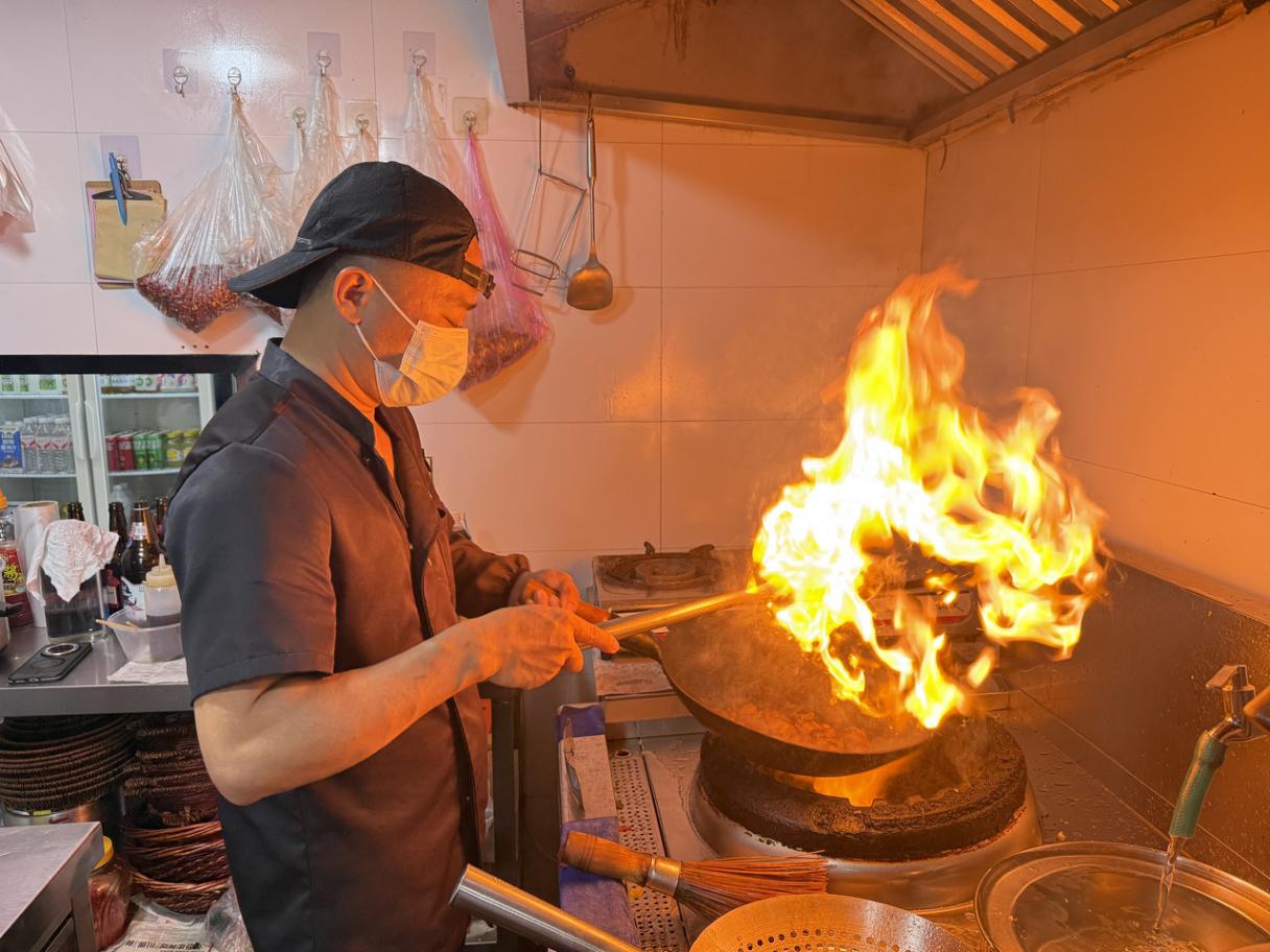 當(dāng)“江西小炒”成為義烏特產(chǎn):鮮辣滋味如何征服浙江胃?